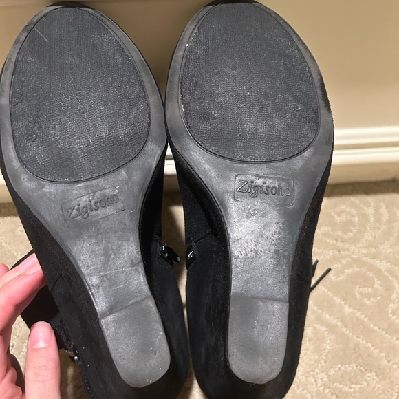 Black suede wedged booties - Picture 3 of 5